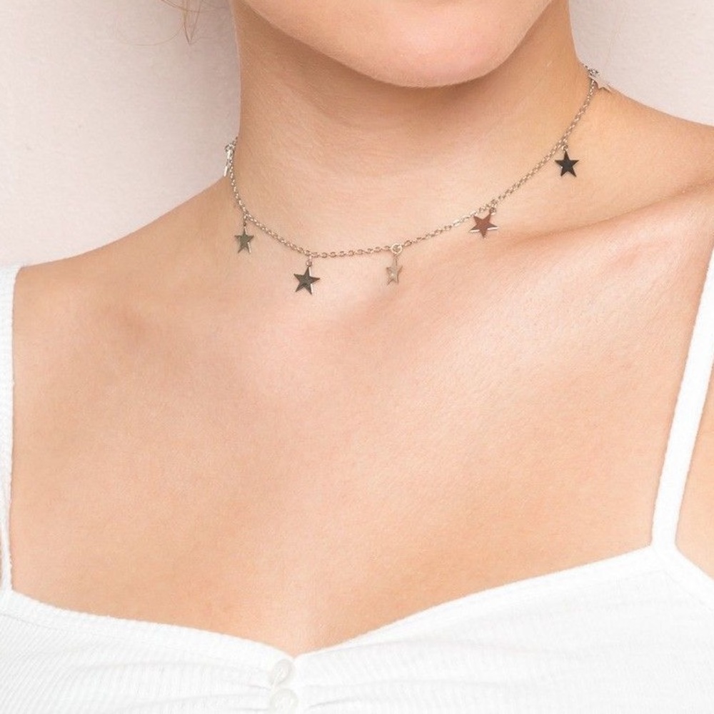 ⭐️{2 for $20}⭐️ Dainty Gold Star Choker - Picture 3 of 5